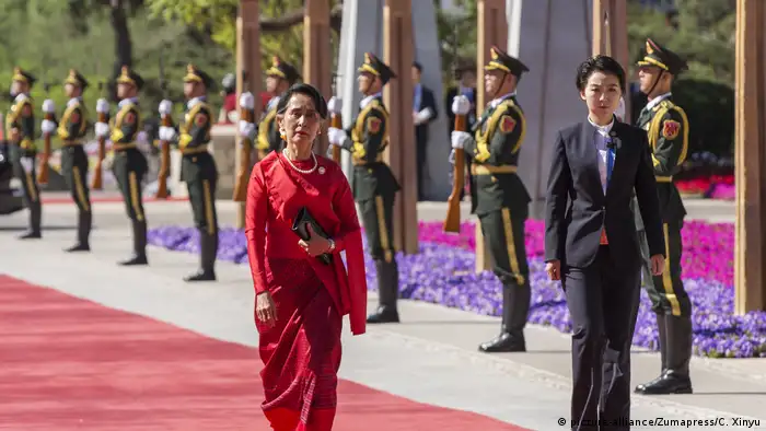 China Seidenstraßen-Gipfel Aung San Suu Kyi (picture-alliance/Zumapress/C. Xinyu)
