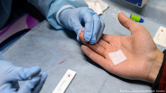 Russland Yekaterinburg - Mobile HIV Test Einheit