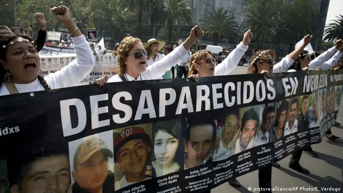 En Día Internacional de las Víctimas de Desapariciones Forzadas, la ONU exhortó a México a reconocer la competencia del Comité Contra la Desaparición Forzada. En México habría registrados más de 30.000 desaparecidos. 30.09.2017
