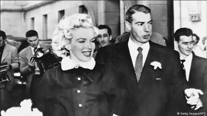Promi Hochzeit Marilyn Monroe und Joe DiMaggio (Getty Images/AFP)
