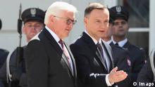 President of Germany Frank-Walter Steinmeier with his wife Elke Budenbender in Poland President of Germany Frank-Walter Steinmeier with his wife Elke Budenbender are received by Poland s First Couple Andrzej Duda and Agata Kornhauser Duda during their official visit on May 19, 2017 to Warsaw, Poland. EN_01259419_0003 PUBLICATIONxINxGERxSUIxAUTxONLY
President of Germany Frank Walter Stein Meier With His wife Elke in Poland President of Germany Frank Walter Stein Meier With His wife Elke are received by Poland S First COUPLE Andrzej Duda and Agata Kornhauser Duda during their Official Visit ON May 19 2017 to Warsaw Poland PUBLICATIONxINxGERxSUIxAUTxONLY