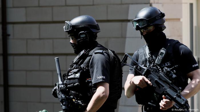 UK | England erhöht Terrorwarnstufe (Reuters/S. Wermuth)