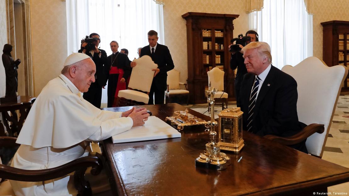  Donald Trump akiwa na Papa Francis
