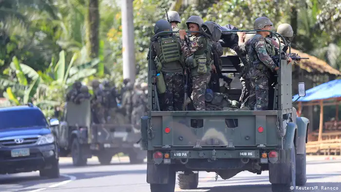 Philippinen Soldaten auf der Straße nach Marawi