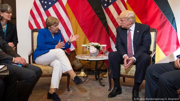 G7-Treffen Sizilien German Chancellor Angela Merkel and U.S. President Donald Trump before talks at the G7 summit in Taormina (Reuters/Bundesregierung/G. Bergmann)