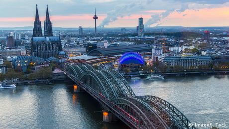 Deutschland Stadtansicht Köln