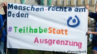 Deutschland Flashmob gegen Bundesteilhabegesetz