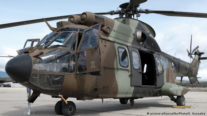 Bitlis Te Askeri Helikopter Dustu Turkiye Dw 04 03 2021