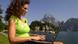 Junge Frau mit Laptop (Quelle: AP) Junge Frau mit Laptop (Quelle: AP)