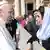 Papst Franziskus & Nadia Murad, UN-Sonderbotschafterin für die Würde der Überlebenden von Menschenhandel