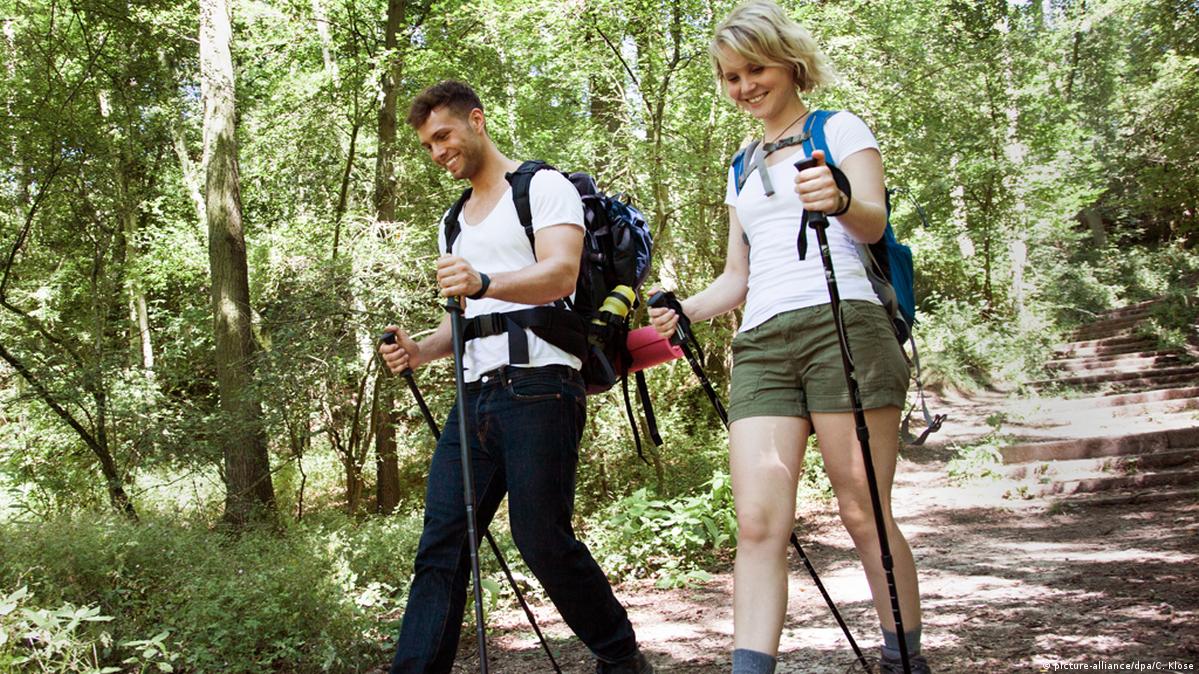 Alemanices: Na Alemanha, caminhada é assunto sério – DW – 10/11/2017, image size:1199x674