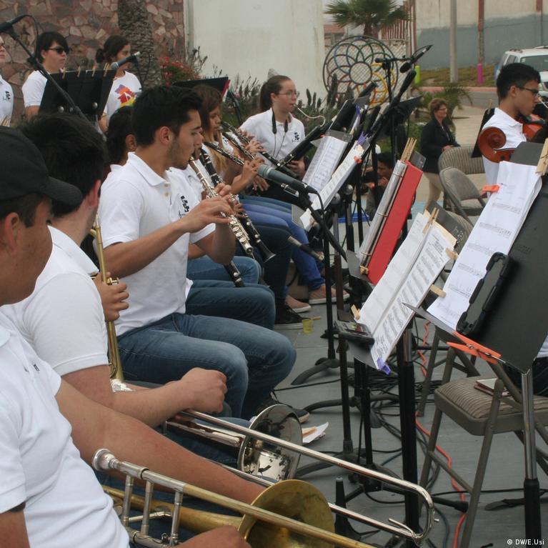 Estrena bocinas con - Plaza Musical Sinfonía de Oaxaca