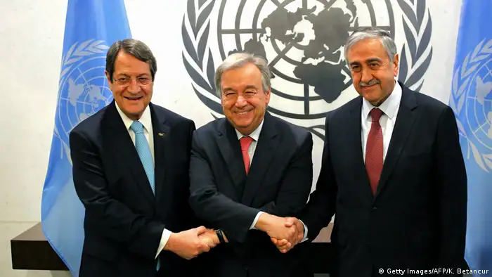 UN Hauptquartier Zypern Konflikt Anastasiades Guterres Akinci (Getty Images/AFP/K. Betancur)