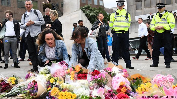 London Trauer nach Anschlag vom 03.05.2017 (Getty Images/AFP/J. Tallis)