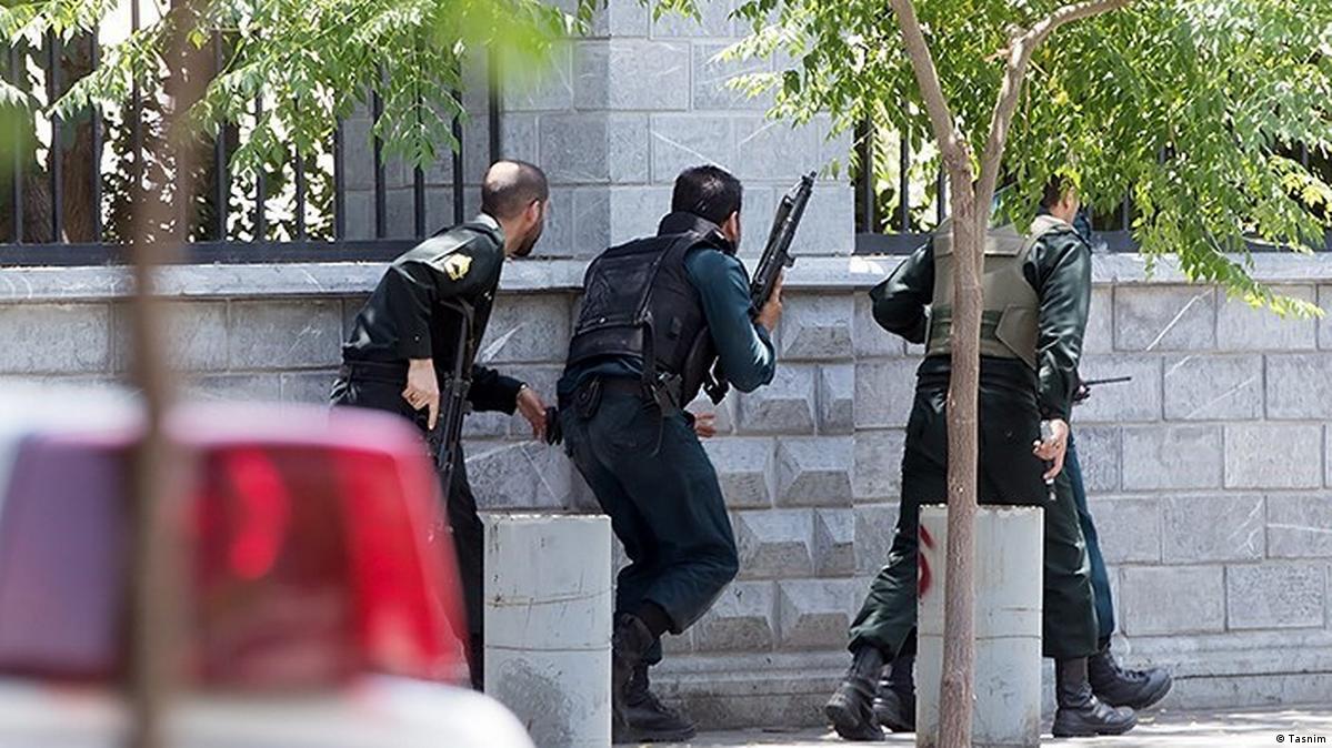 Terror in Teheran Wer sind die Täter? DW 07.06.2017