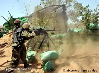 政府军在攻打泰米尔伊拉姆反叛武装据点