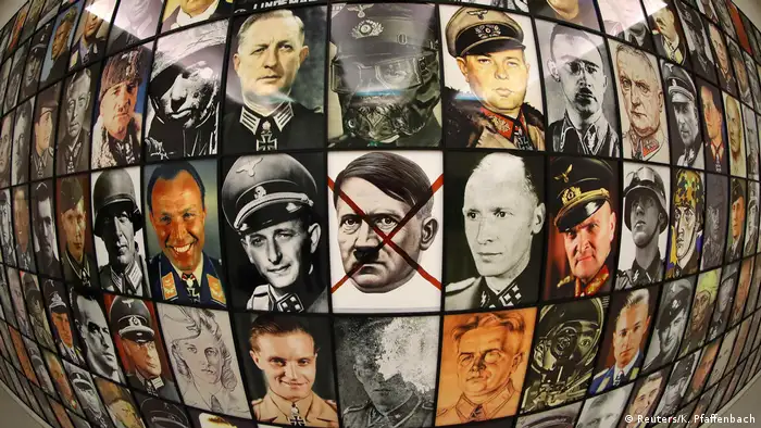 Deutschland documenta 14 Real Nazis von Piotr Uklanski
