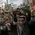 Demonstrierende Hamas-Anhänger in Ramallah schwören Rache (Quelle: AP)