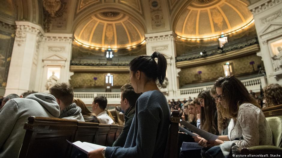 FRANCE UNIVERSITY FEES FOR INTERNATIONAL STUDENTS visual data 3