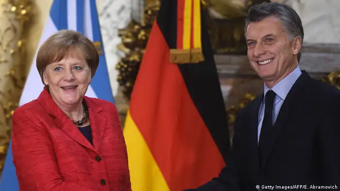 Angela Merkel fue recibida por Mauricio Macri en la Casa Rosada de Buenos Aires en su primera visita oficial a la Argentina, donde elogió la apertura económica y aseguró que Alemania puede ser un buen socio para la modernización del país sudamericano. 