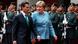 Peña Nieto und Merkel schreiten die Ehrengarde ab Peña Nieto und Merkel schreiten die Ehrengarde ab