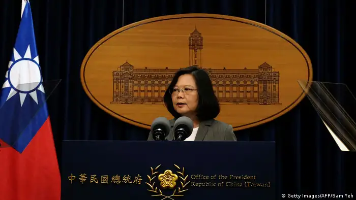 TAIWAN Präsidentin Tsai zu: China und Pananma nehmen diplomatische Beziehungen auf