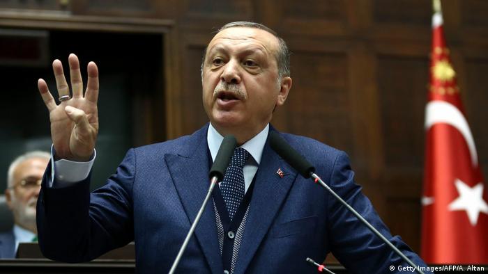 Türkei Präsident Erdogan Rede Parteitag AKP (Getty Images/AFP/A. Altan)