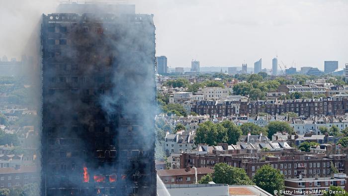 UK Mindestens sechs Tote und dutzende Verletzte bei Hochhausbrand in London