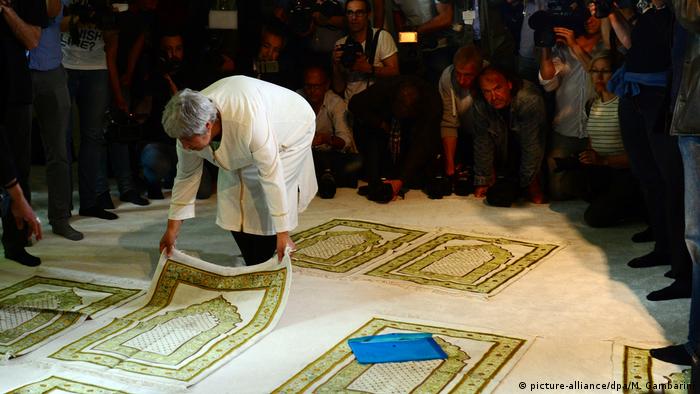Deutschland Eröffnung liberale Moschee in Berlin (picture-alliance/dpa/M. Gambarini)