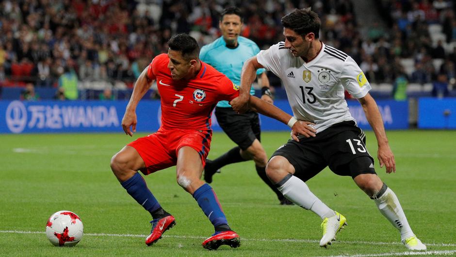 Sanchez Shines As Chile Draw 1 1 With Germany Sports German Football And Major International Sports News Dw 22 06 2017