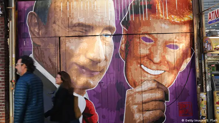 USA Mural Putin Trump in Brooklyn