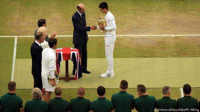 England Tennis Wimbledon 2015 Novak Djokovic (picture-alliance/dpa/M. Atkins)