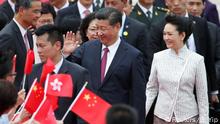 Xi realiza su primera visita como presidente a Hong Kong