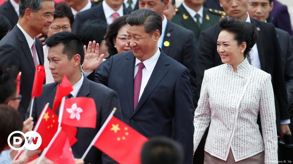 China's president arrives for landmark Hong Kong visit – DW – 06/29/2017