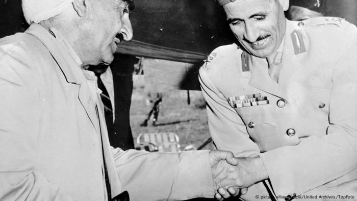 Irak Mustafa Barzani und Abdel Rahman Araf (picture-alliance/dpa/United Archives/TopFoto)