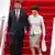 China Präsident Xi Jinping und seine Frau Peng Liyuan kommen am Flughafen in Hongkong an