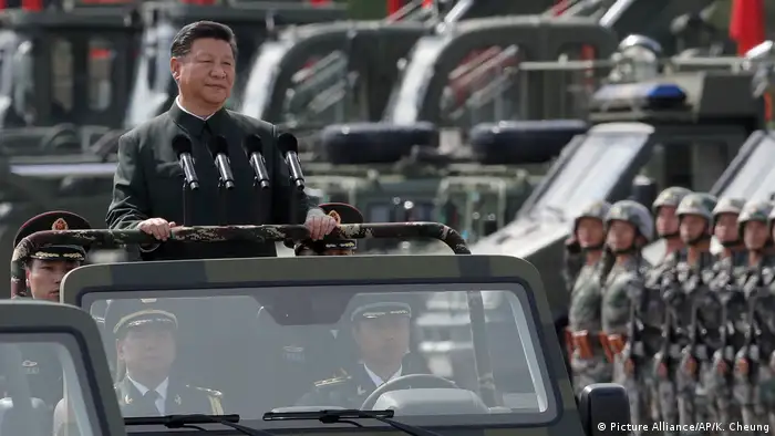 China Militär-Parade in Honh Kong für Xi Jinping (Picture Alliance/AP/K. Cheung)