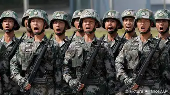 China Militär-Parade in Honh Kong für Xi Jinping