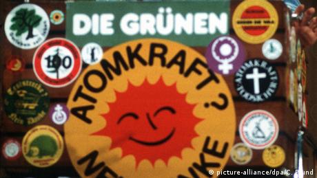 Green Party gathering in Offenburg in 1985 (picture-alliance/dpa/C. Pfund)