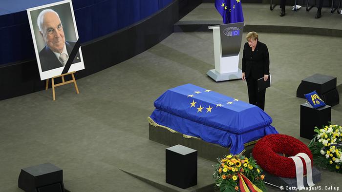 Straßburg Trauerfeierlichkeiten European Parliament Holds Helmut Kohl Memorial
