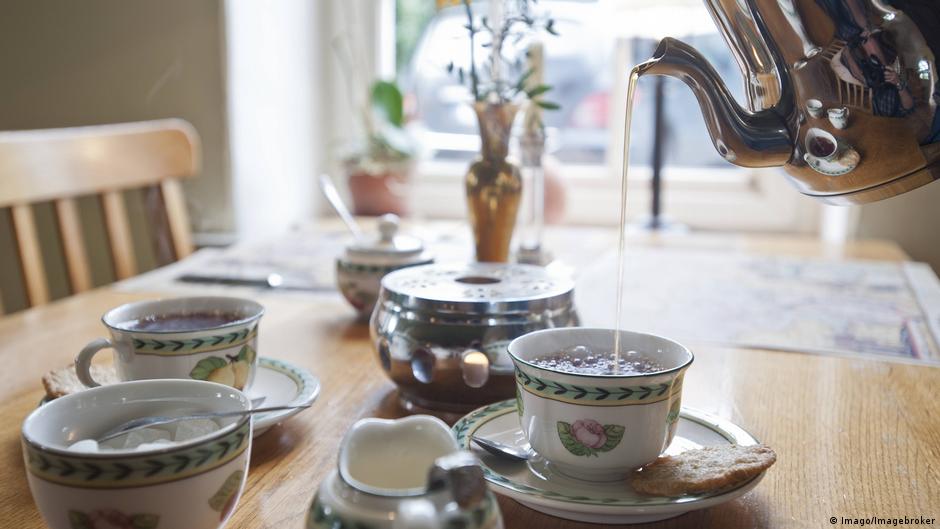 It′s tea time! How the Germans pour the black brew Meet the Germans