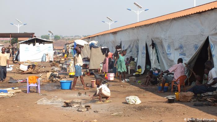 Angola Flüchtlingslager nahe Kakanda (DW/N. Sul d'Angola)