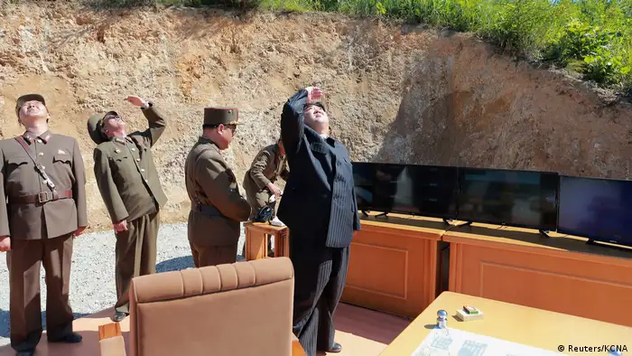 Nordkorea Kim Jong Un Freude über den erfolgreichen Raketenstart