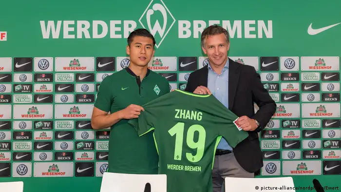 Pressekonferenz - Werder Bremen - Neuzugang Yuning Zhang (picture-alliance/nordphoto/Ewert)