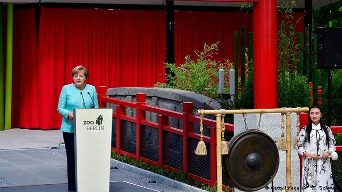 Angela Merkel during an official welcoming ceremony for two panda bears (Getty Images/AFP/T. Schwarz)