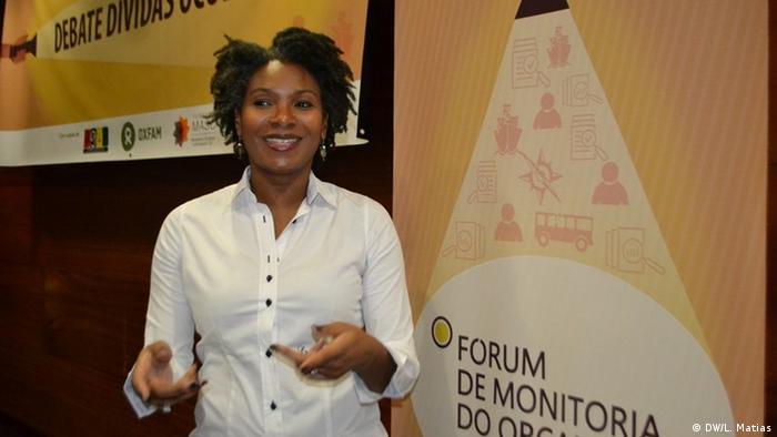Mosambik Maputo - Denise Namburete, mitglied von Fórum de Monitoria do Orçamento