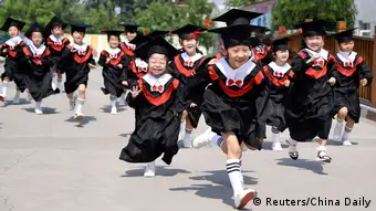 China Kinder aus einem Kindergarten in Handan