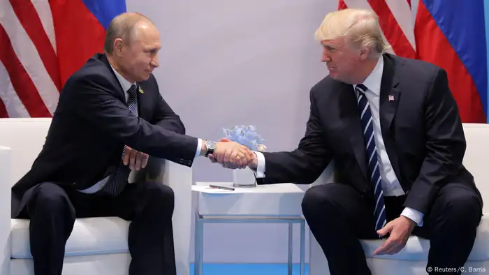 Deutschland Hamburg - Donald Trump und Vladimir Putin (Reuters/C. Barria)