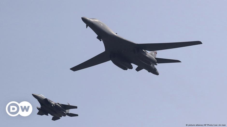 US Bombers Fly Over Korea After ICBM Test – DW – 07/30/2017