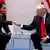 Deutschland Hamburg G20 Gipfeltreffen Joko Widodo und Donald Trump